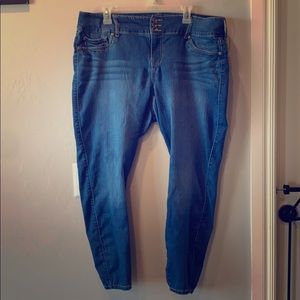 Torrid size 20 skinny